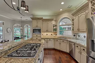 18 Treevine Ct, The Woodlands, TX 77381 - Photo 16