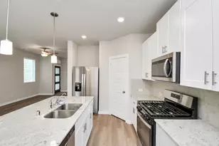 8408 Rising Stream Dr, Houston, TX 77063 - Photo 18