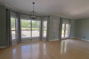 110 Rosewood St, Lake Jackson, TX 77566 - Photo 14