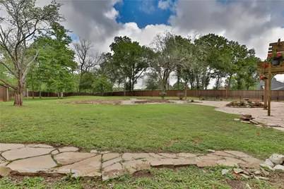 110 Rosewood Street, Lake Jackson, TX 77566 - Photo 42