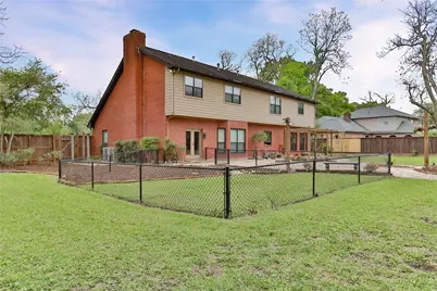 110 Rosewood Street, Lake Jackson, TX 77566 - Photo 40