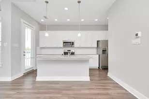 713 Strawberry Pines Ct, Houston, TX 77009 - Photo 6
