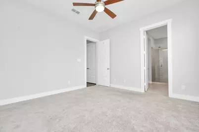 713 Strawberry Pines Court, Houston, TX 77009 - Photo 28