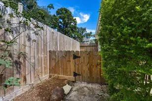 6502 Castle Ln Dr, Houston, TX 77066 - Photo 48