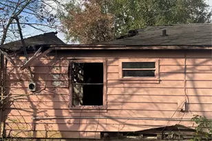 9605 Chesterfield Dr, Houston, TX 77051 - Photo 6