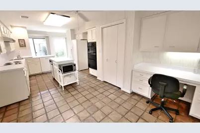 432 E Fair Harbor Lane, Houston, TX 77079 - Photo 22
