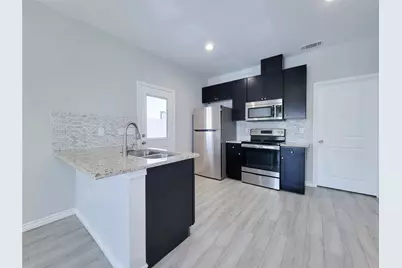 16684 E Ivanhoe, Montgomery, TX 77316 - Photo 6