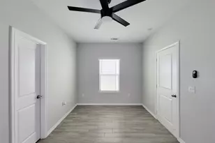 16684 E Ivanhoe, Montgomery, TX 77316 - Photo 16