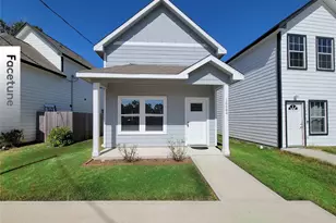 16684 E Ivanhoe, Montgomery, TX 77316 - Photo 1