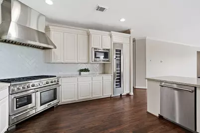 4502 Creek Point Lane, Missouri City, TX 77459 - Photo 8