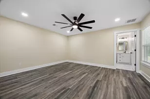 1190 County Rd 146, Alvin, TX 77511 - Photo 14