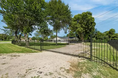 1190 County Road 146, Alvin, TX 77511 - Photo 30