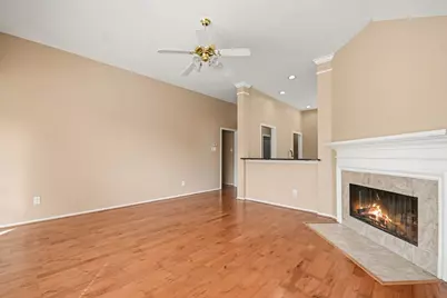 3022 Valley Court, Manvel, TX 77578 - Photo 2