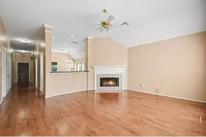 3022 Valley Court, Manvel, TX 77578 - Photo 4