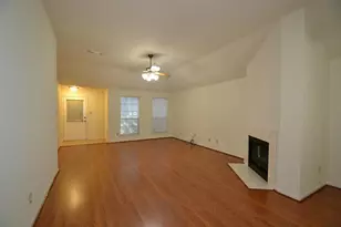 2739 Blue Mist Dr, Sugar Land, TX 77498 - Photo 8