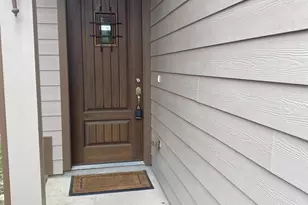 102 Aventura Pl, The Woodlands, TX 77389 - Photo 2