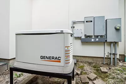 22 E Shady Lane #E, Houston, TX 77063 - Photo 48