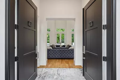 22 E Shady Lane #E, Houston, TX 77063 - Photo 6