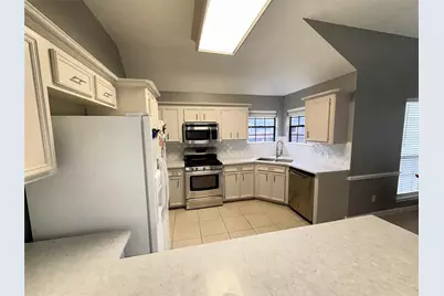 808 Manor Drive, Angleton, TX 77515 - Photo 8