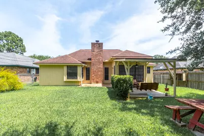 808 Manor Drive, Angleton, TX 77515 - Photo 30