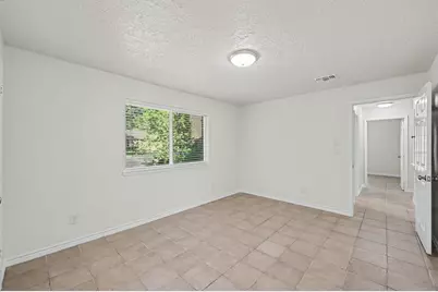 1 Pineash Court, The Woodlands, TX 77381 - Photo 10