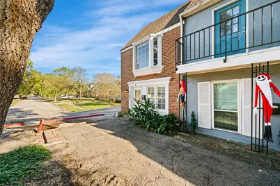5204 Arboles Drive #L, Houston, TX 77035 - Photo 4
