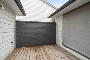 2019 Creek Valley Ln, Sugar Land, TX 77478 - Photo 12