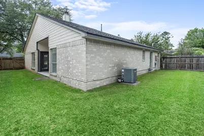 2019 Creek Valley Lane, Sugar Land, TX 77478 - Photo 28