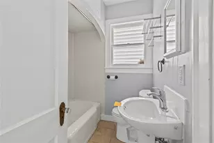 2519 46th St, Galveston, TX 77551 - Photo 30