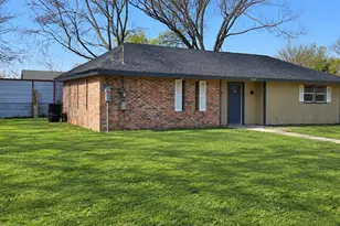 206 Raymac St, Houston, TX 77037 - Photo 2