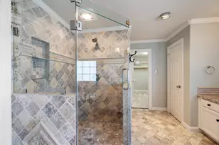 710 Jackson Hill St, Houston, TX 77007 - Photo 14
