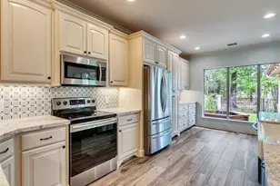 18005 Cindy Ln, Conroe, TX 77302 - Photo 20