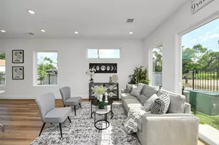 2434 & 2432 Harrington St, Houston, TX 77026 - Photo 18