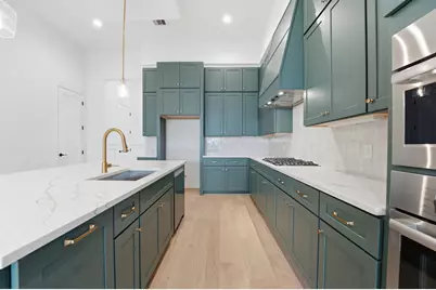 1320 Alexander Street #B, Houston, TX 77008 - Photo 10