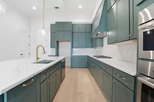 1320 Alexander St, Houston, TX 77008 - Photo 10