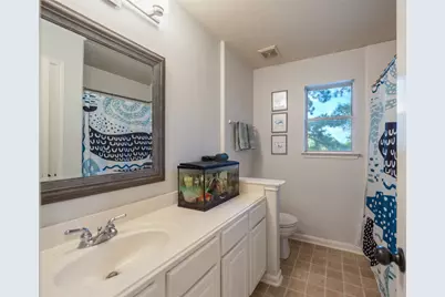 7819 Heron Lakes Drive, Houston, TX 77064 - Photo 32