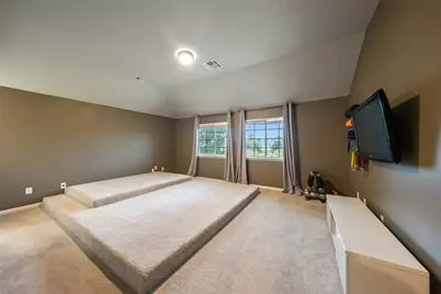 7819 Heron Lakes Drive, Houston, TX 77064 - Photo 36