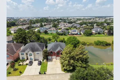 7819 Heron Lakes Drive, Houston, TX 77064 - Photo 42
