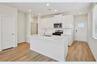 11426 Dark Amethyst Drive, Houston, TX 77048 - Photo 10