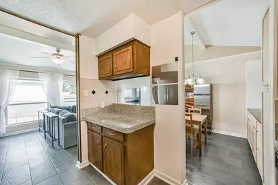 1749 Dolphin Drive, Seabrook, TX 77586 - Photo 10