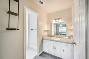 1749 Dolphin Dr, Seabrook, TX 77586 - Photo 18