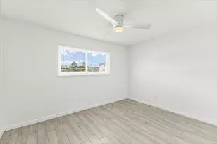 1911 Sherwood Forest St, Houston, TX 77043 - Photo 14