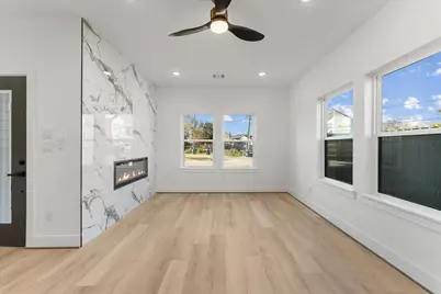 1010 Calvin Avenue, Houston, TX 77088 - Photo 4