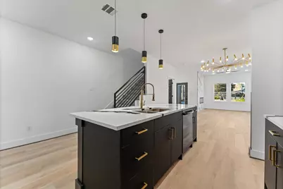 1010 Calvin Avenue, Houston, TX 77088 - Photo 12