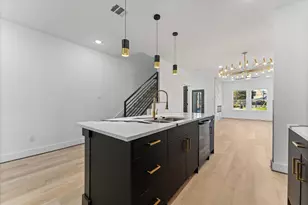 1010 Calvin Ave, Houston, TX 77088 - Photo 12