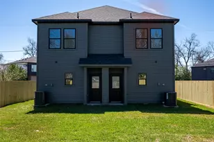 1010 Calvin Ave, Houston, TX 77088 - Photo 20