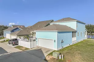 6 Compass Cir, Galveston, TX 77554 - Photo 6
