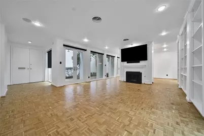 33 River Hollow Lane, Houston, TX 77027 - Photo 2