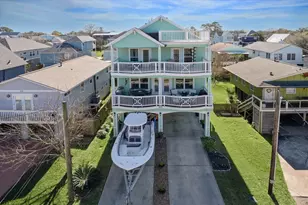 827 Hawthorne Rd, Clear Lake Shores, TX 77565 - Photo 1