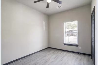 8103 Glass Street #AB, Houston, TX 77016 - Photo 8